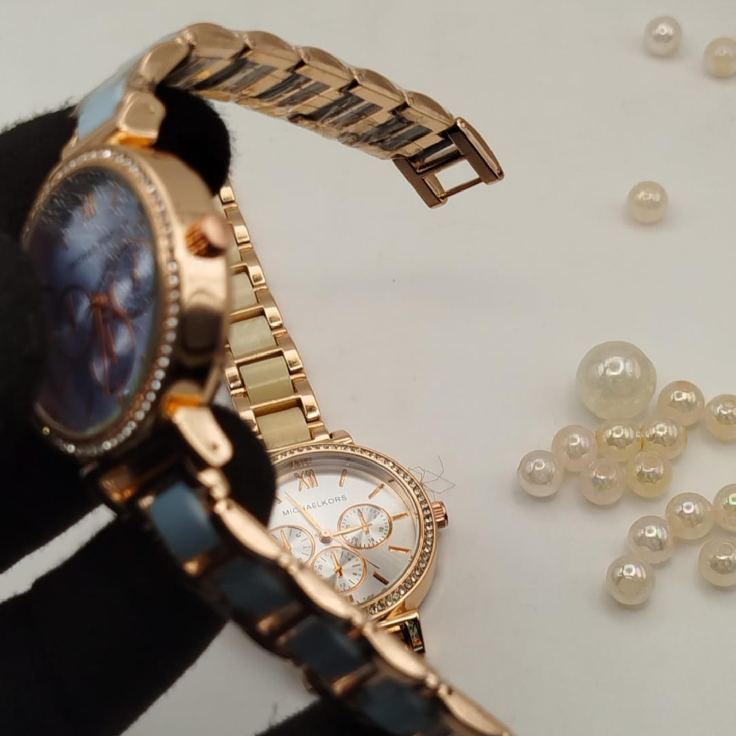 Michael Kors Replica Ladies Watch ā Rose Gold Stone Bezel Luxury Women Watch in Pakistan